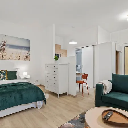 Garden Haven In Old Town Appartement