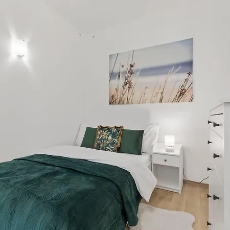 Garden Haven In Old Town Appartement Bratislava