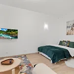 Garden Haven In Old Town Apartment *